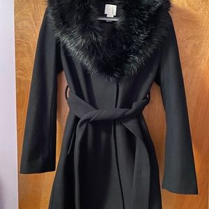 Black coat with faux fur collar